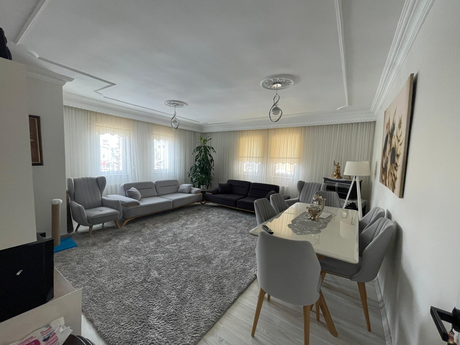 MABEL'DEN YILDIZKENT'TE SATILIK DAİRE